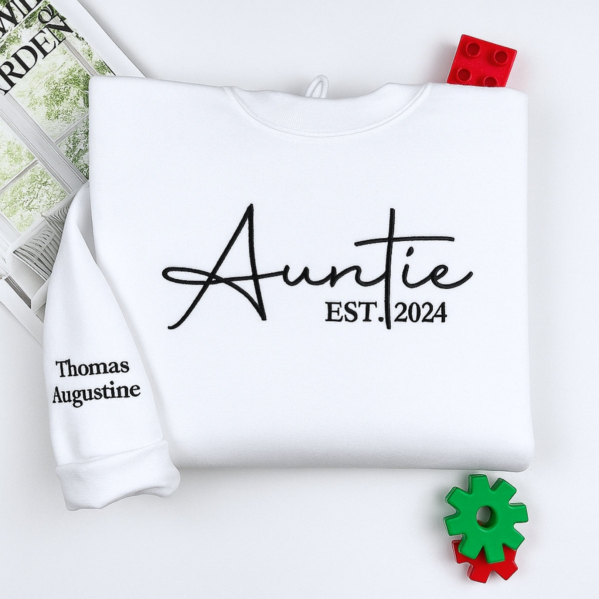 Custom Embroidered Kids Names Aunt Hoodie - Personalized Gift for Auntie