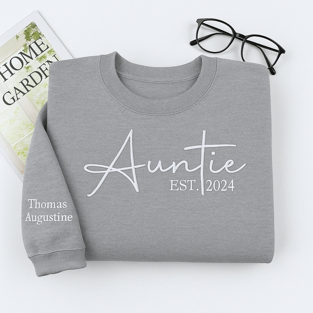 Custom Embroidered Kids Names Aunt Hoodie - Personalized Gift for Auntie